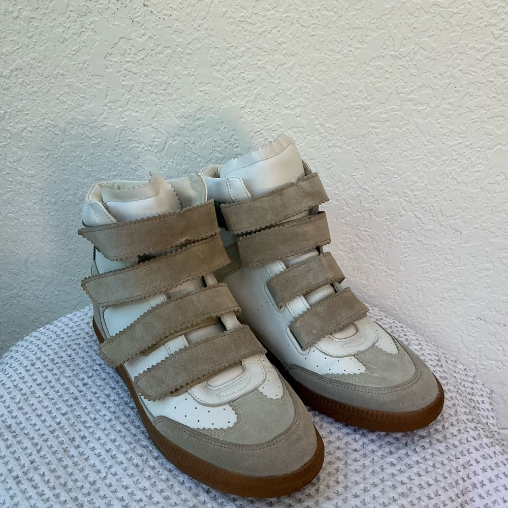 Isabel Marant White/Tan High-Top Sneakers/wedge heel and  green trim 41. New.